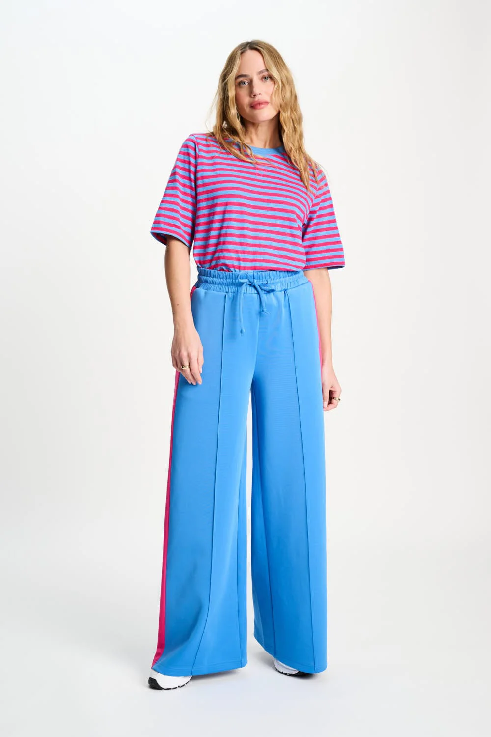 TRACKPANTS - Striped Smashing Blue