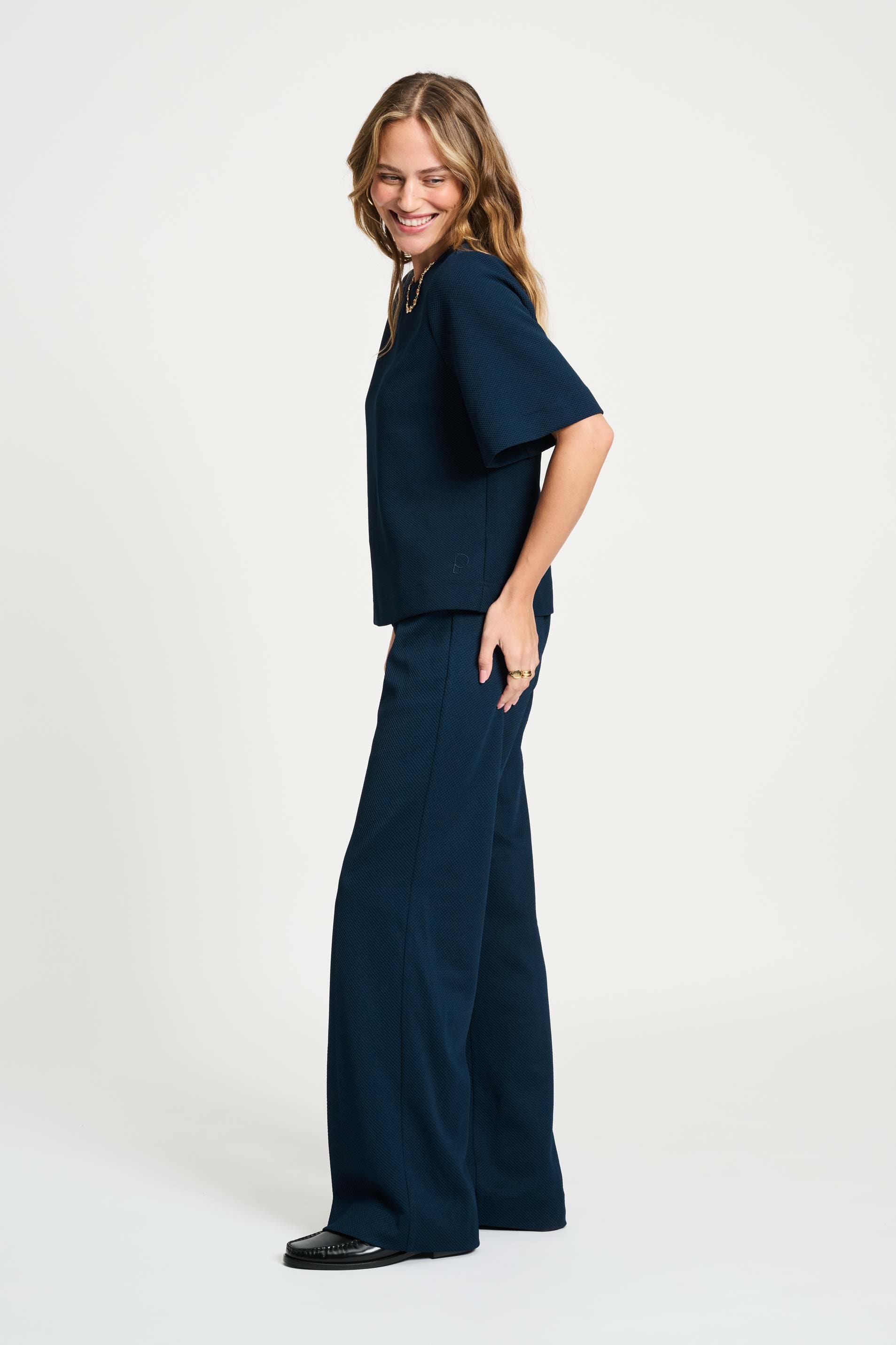 TOP - Meg Eternal Blue