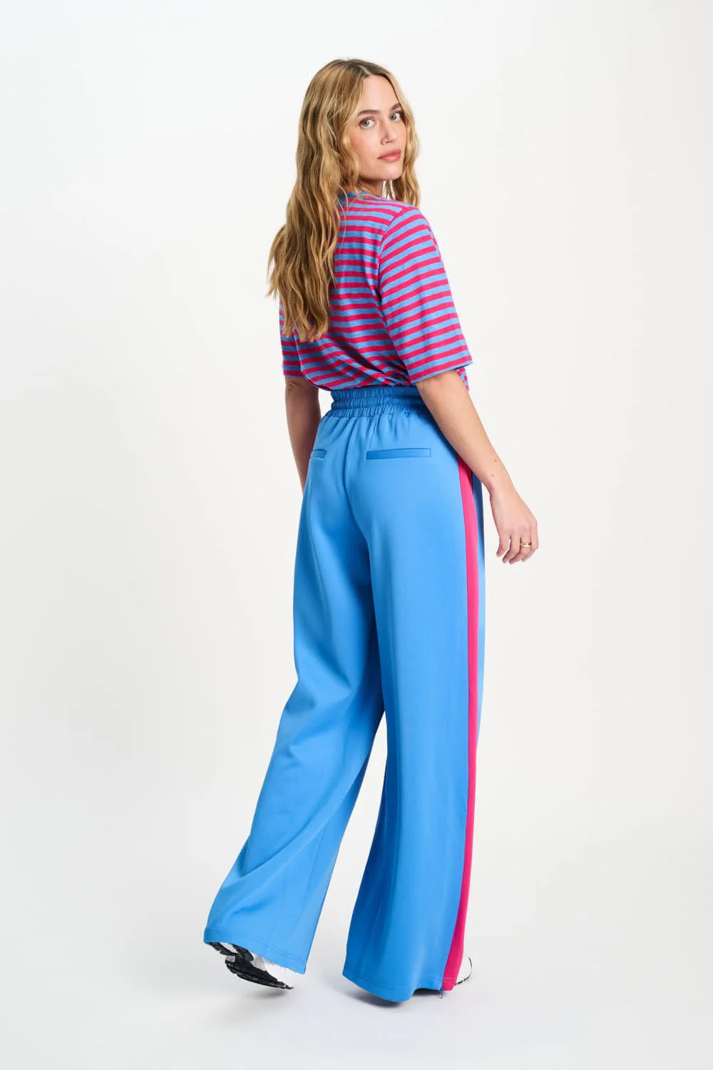 TRACKPANTS - Striped Smashing Blue