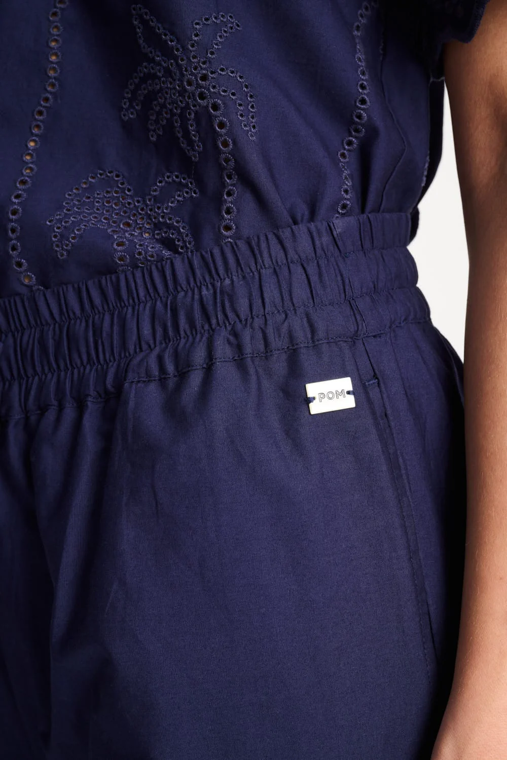 BROEK - Broderie Anglaise Night Blue