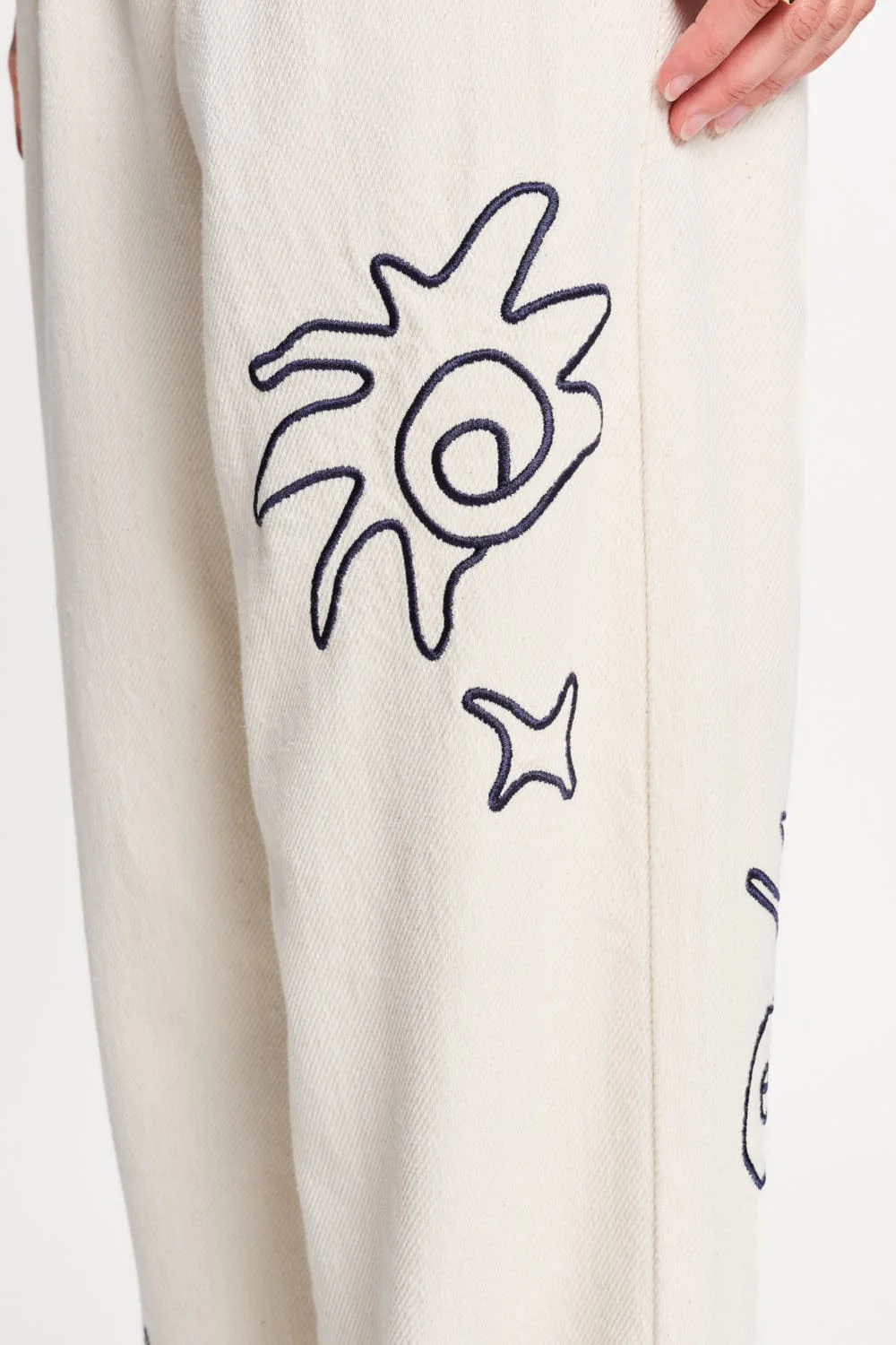 JEANS - White Embroidery