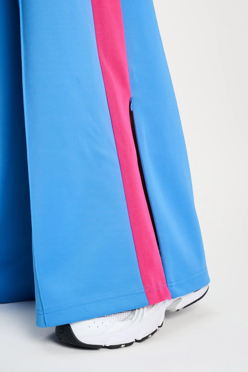 TRACKPANTS - Striped Smashing Blue