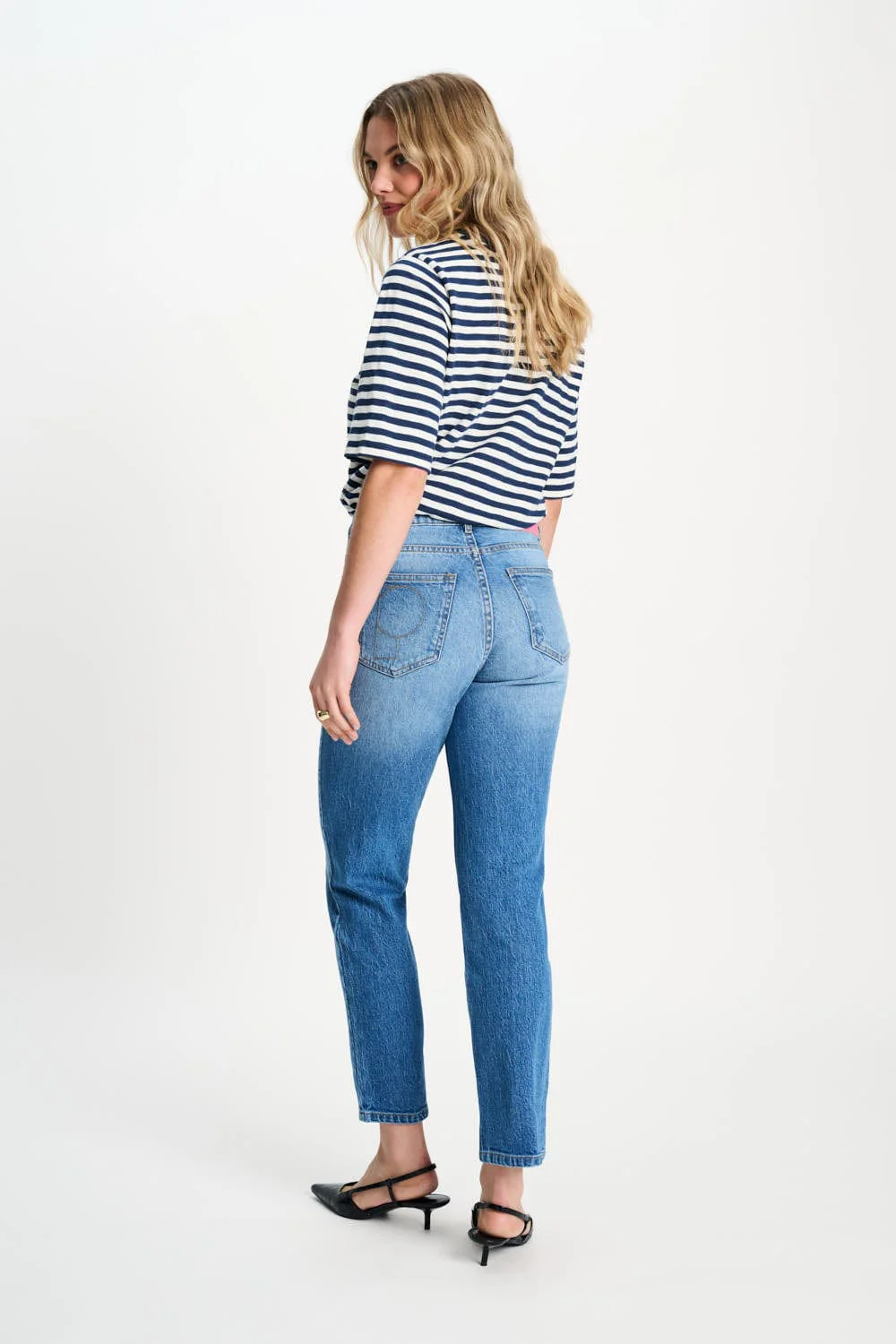 JEANS - Tapered Mid Blue