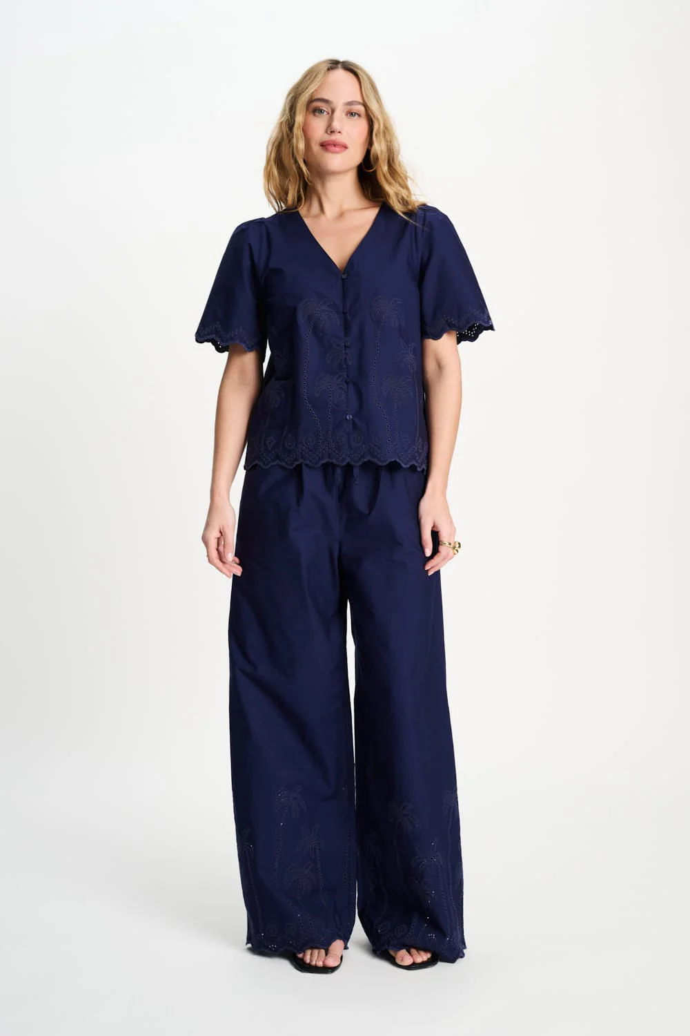 BLOUSE - Broderie Anglaise Night Blue