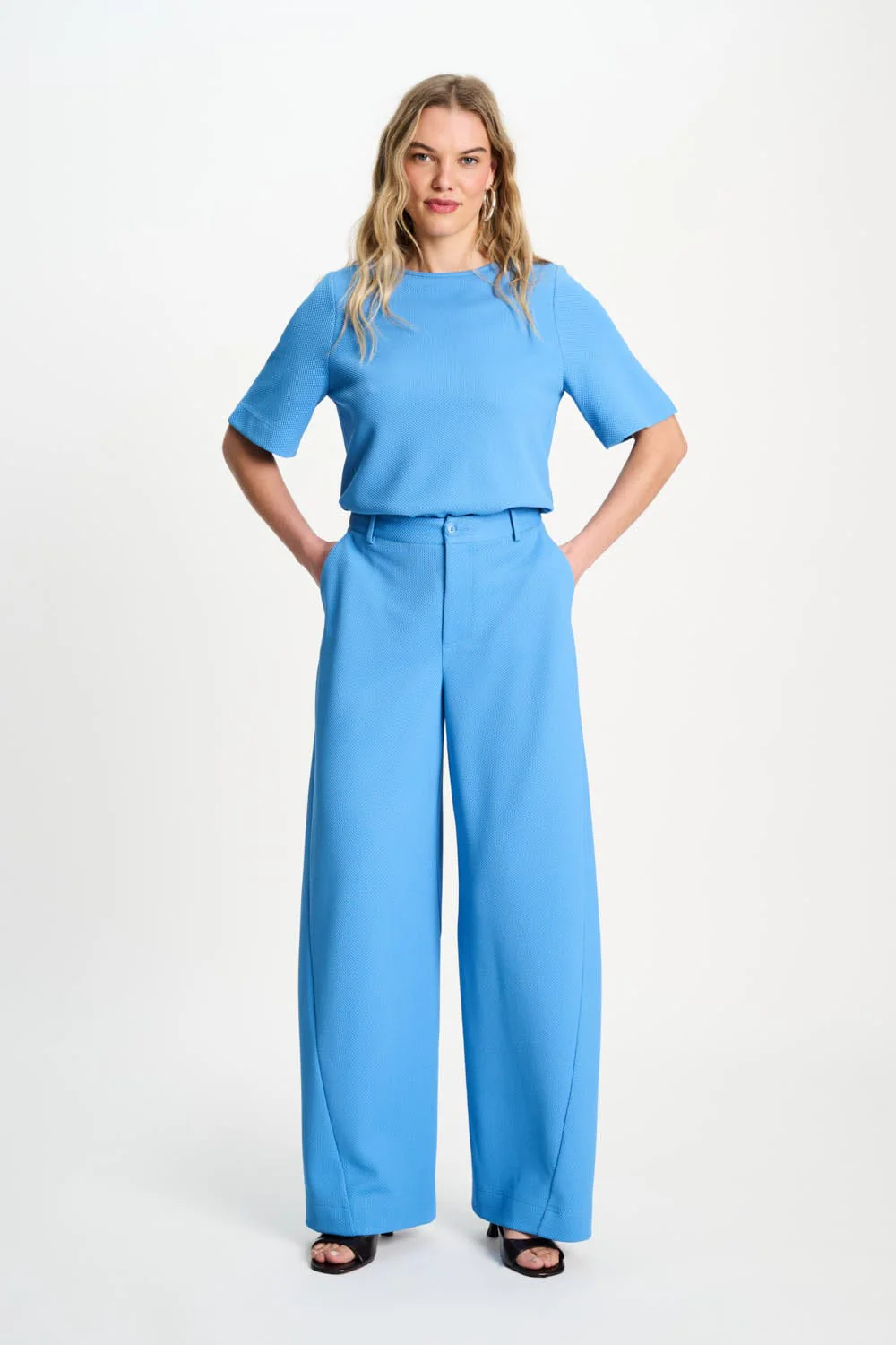 BROEK - Barrel Smashing Blue