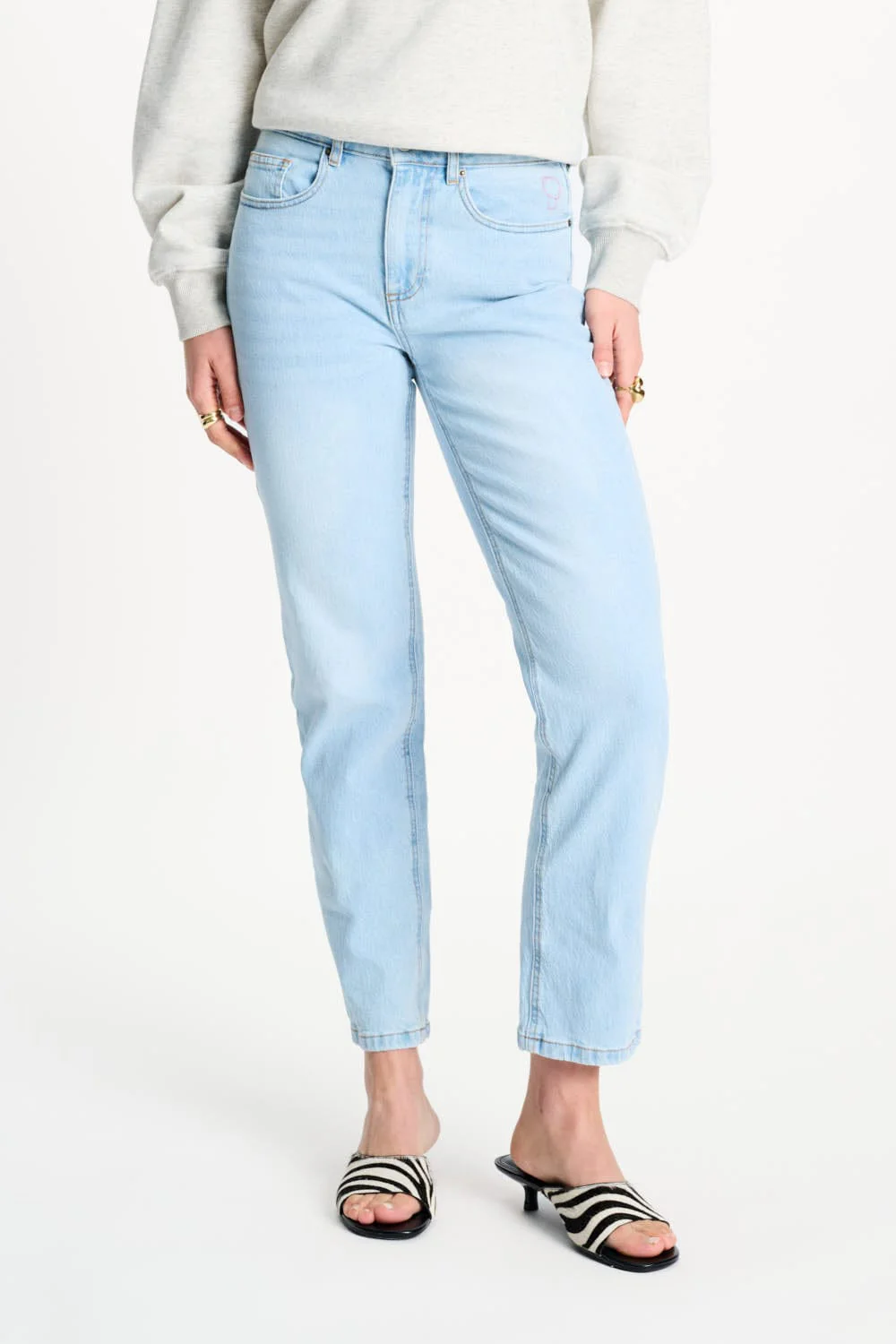 JEANS - Tapered Light Blue