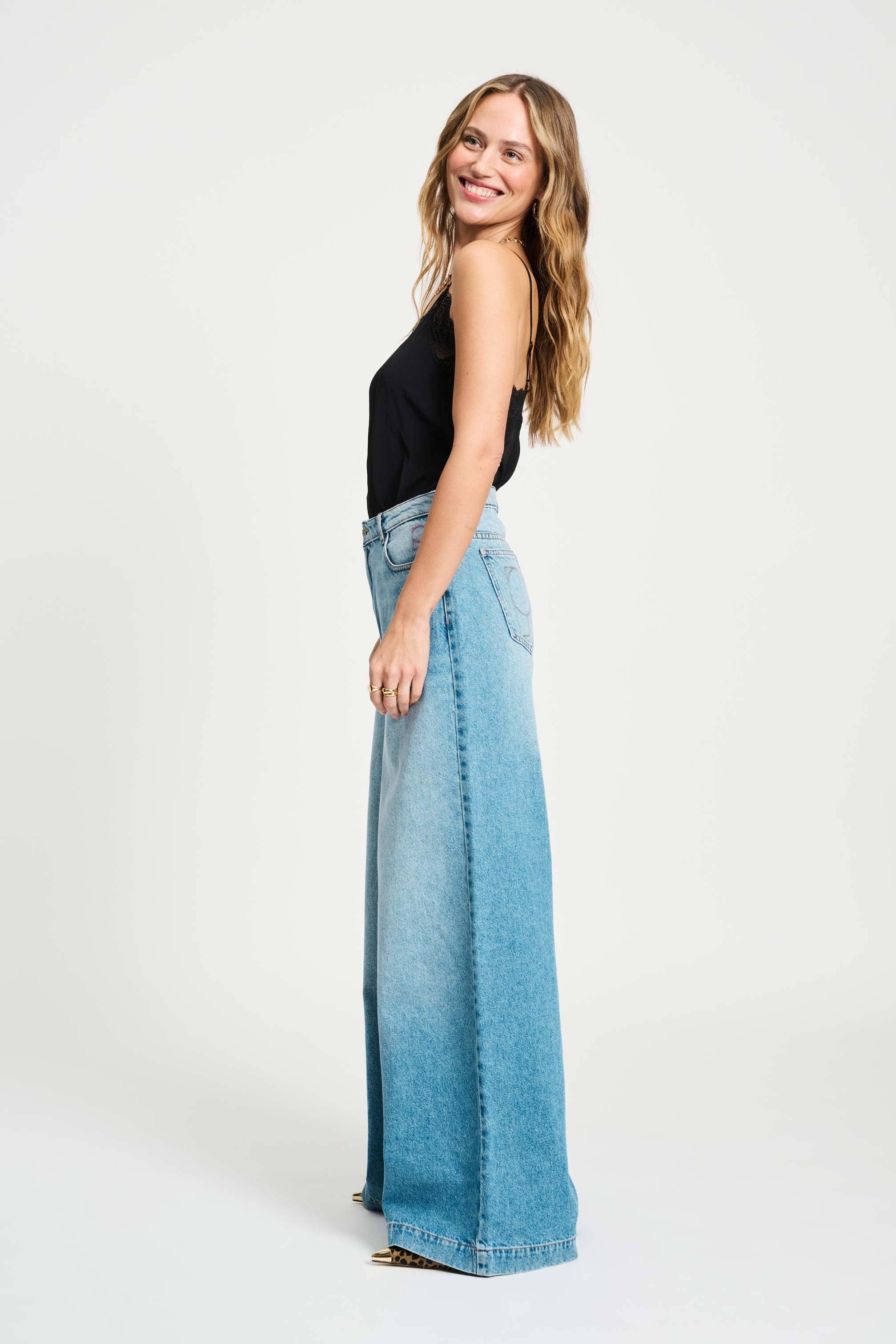 JEANS - Baggy Wideleg Mid Blue